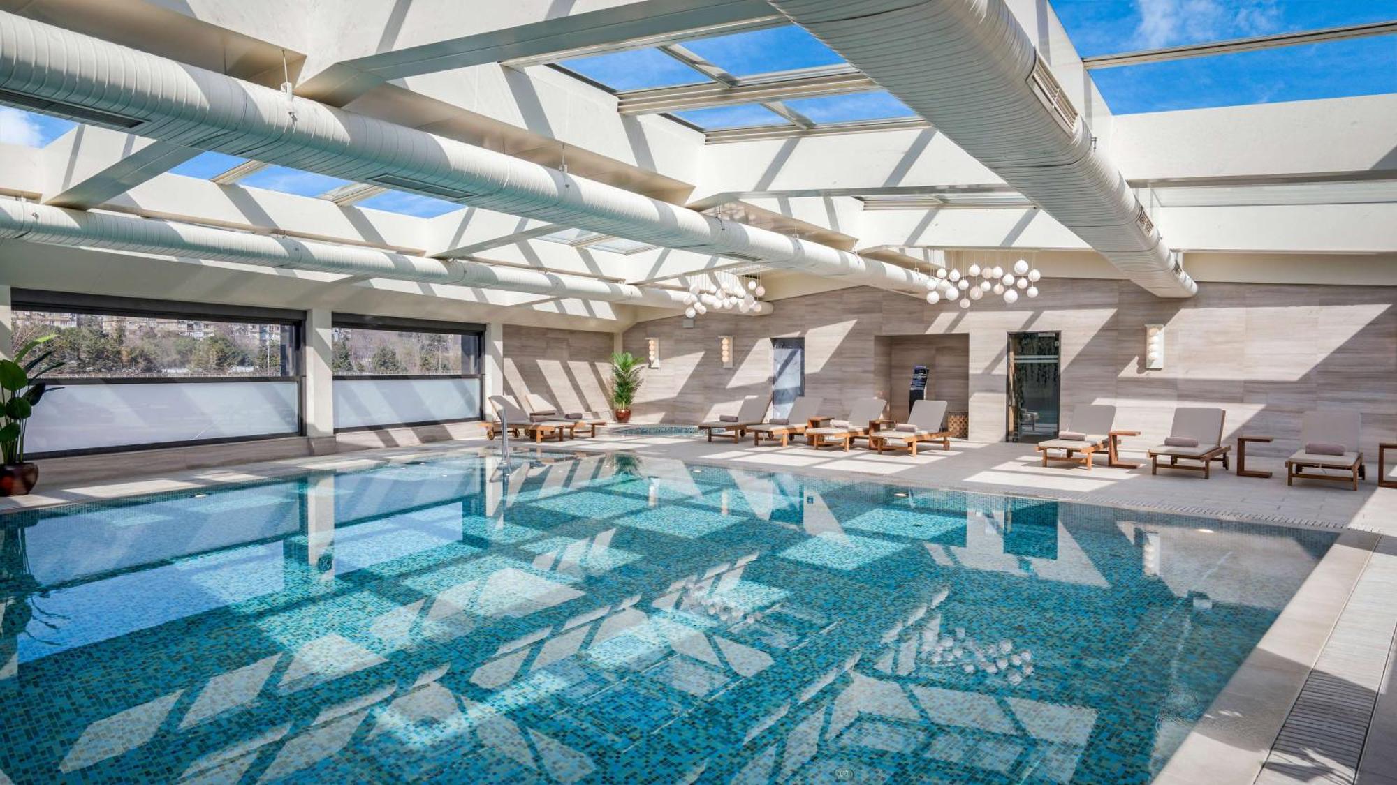 Radisson Hotel Istanbul Merter Ngoại thất bức ảnh