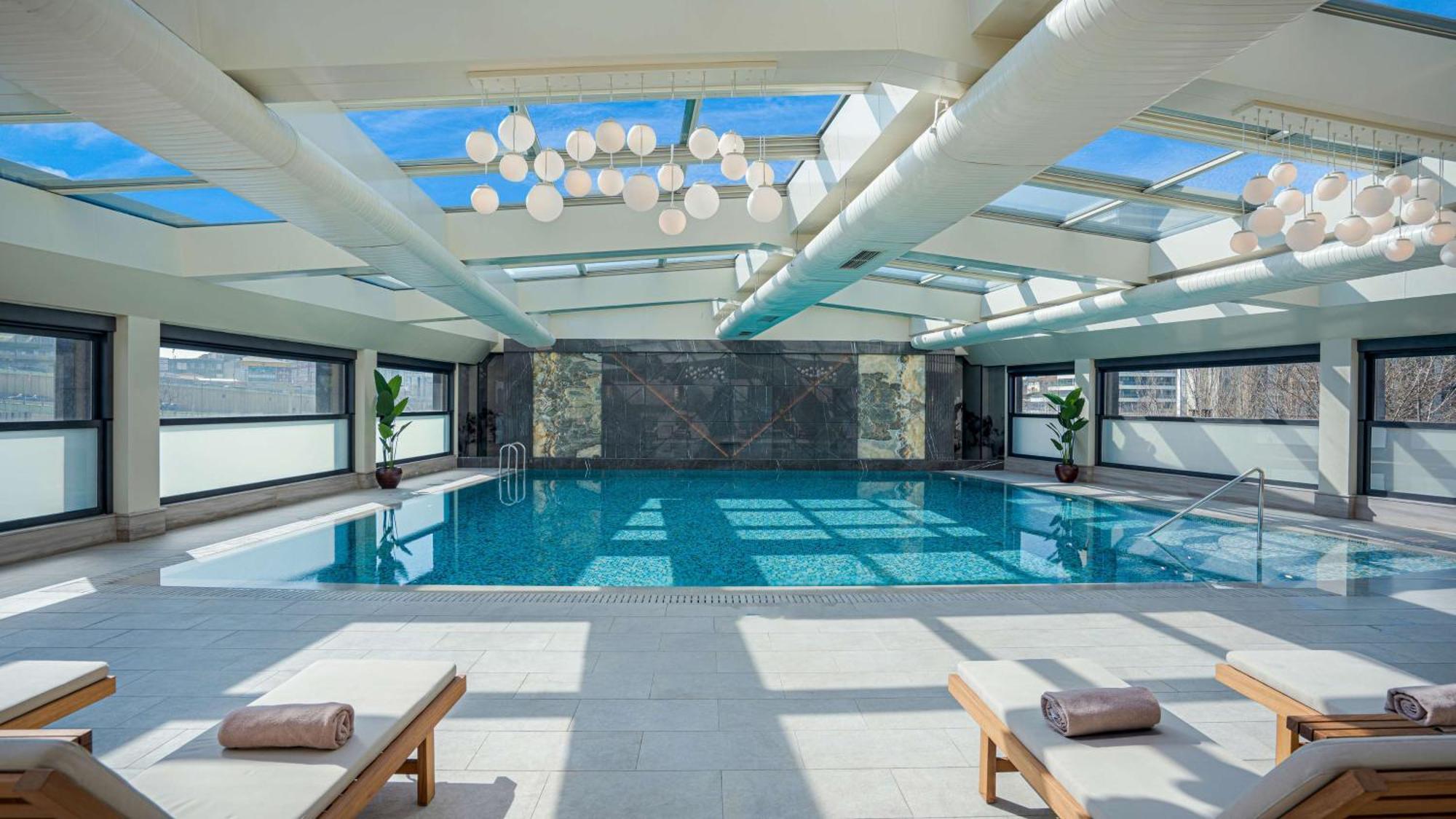 Radisson Hotel Istanbul Merter Ngoại thất bức ảnh