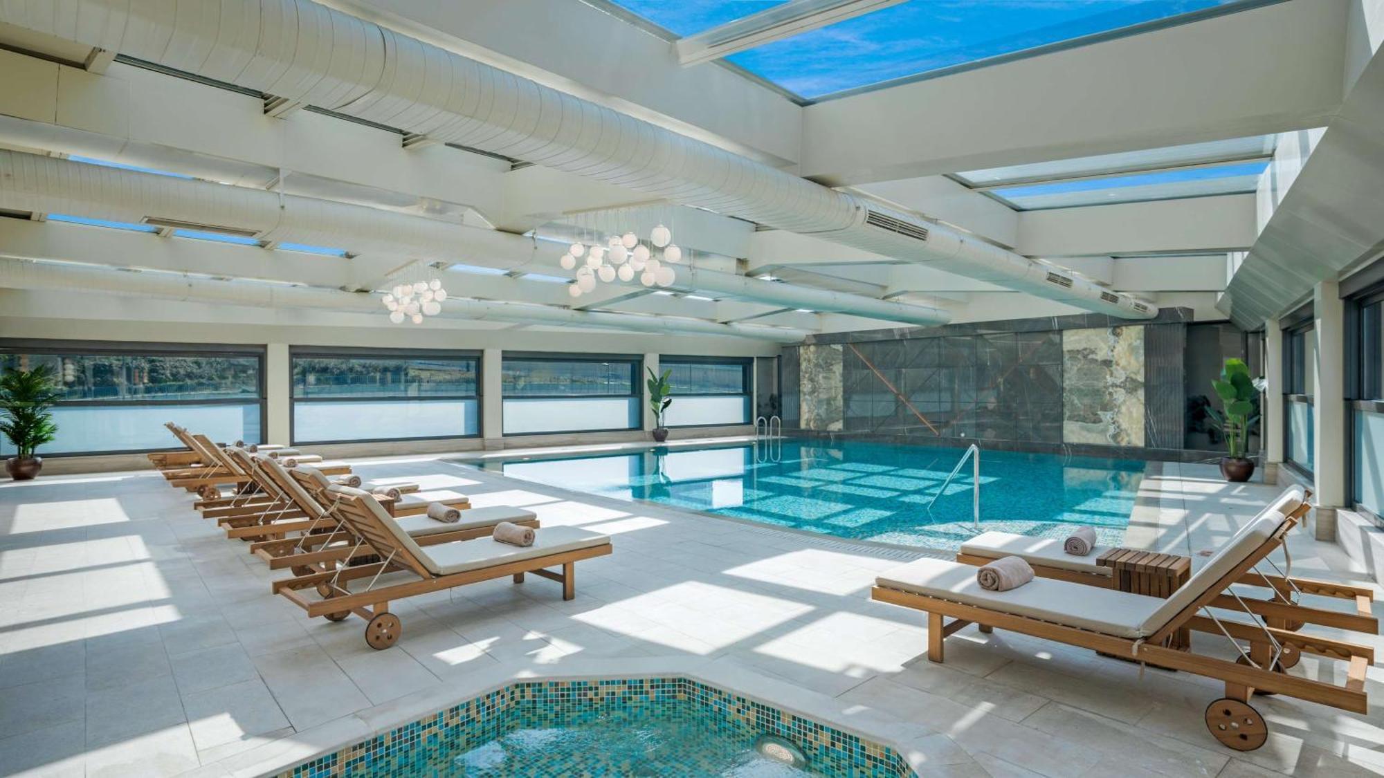 Radisson Hotel Istanbul Merter Ngoại thất bức ảnh