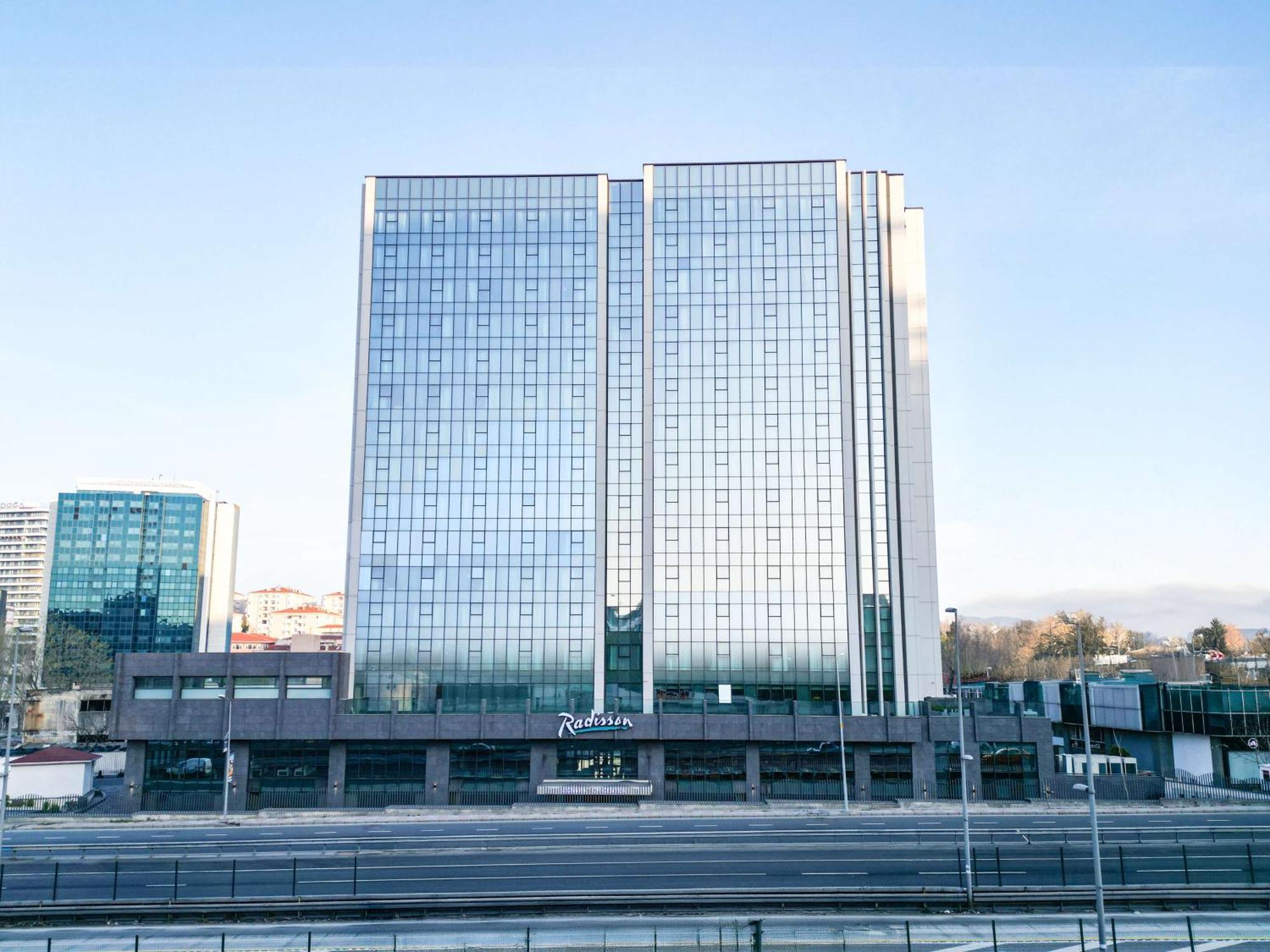 Radisson Hotel Istanbul Merter Ngoại thất bức ảnh